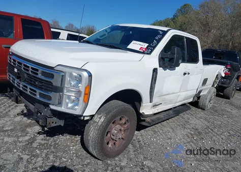 2023 Ford F-250 Xlt z USA, uszkodzony, nr VIN 1FT7X2BT6PEC29163